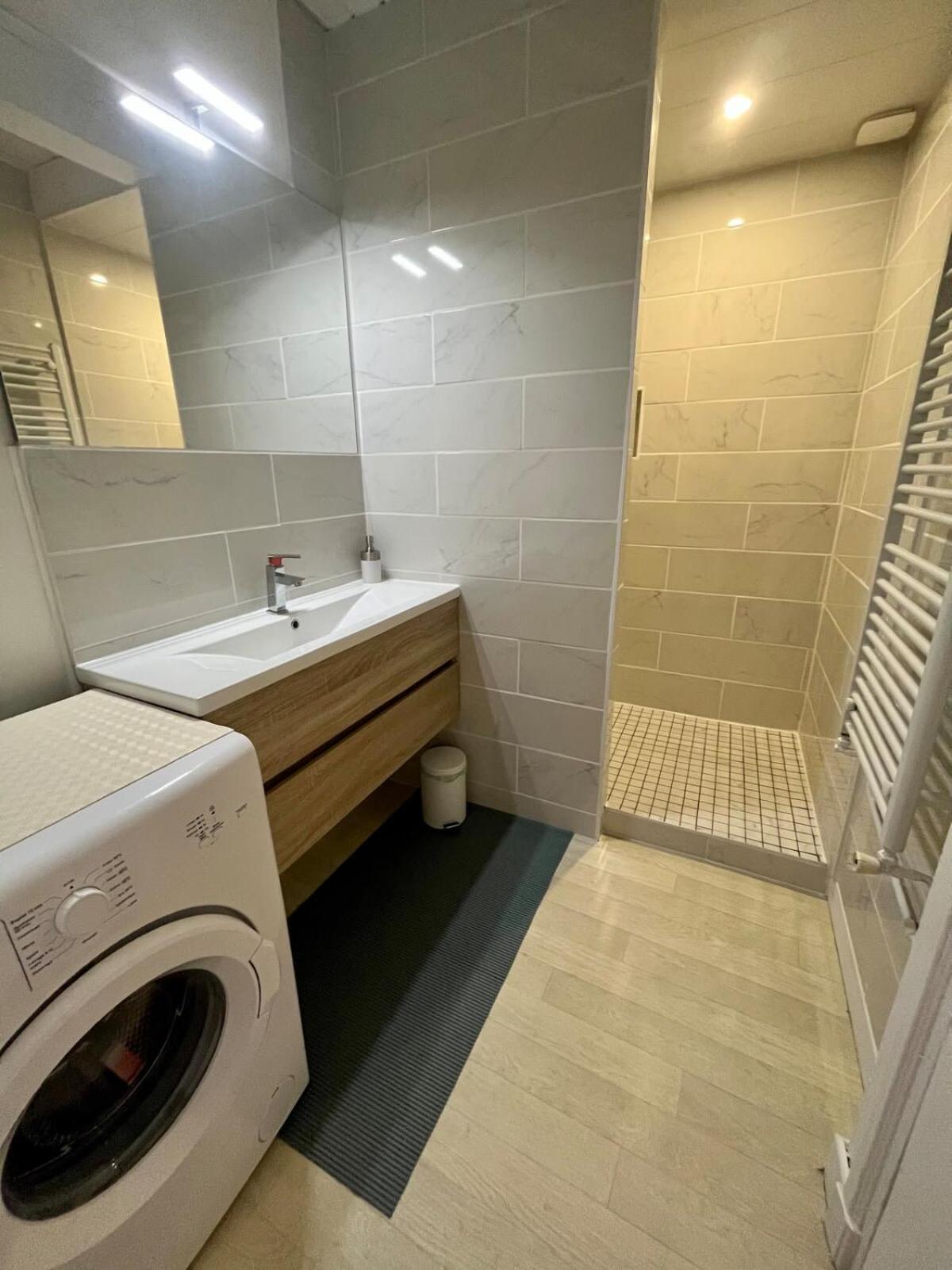Joli Appartement Proche Centre Lorient Eksteriør bilde